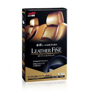 Очиститель-кондиционер для кожи с воском карнауба Soft99 Leather Fine Cleaner & Conditioner 02069