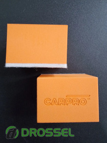 CarPro CeriGlass applicator 3
